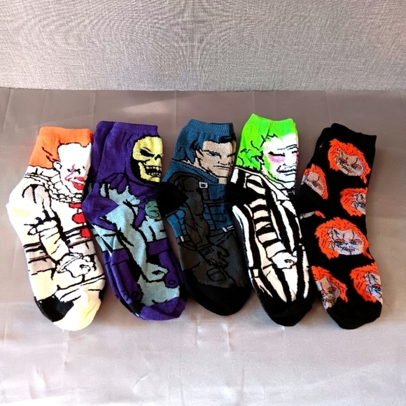 Halloween Horror Character Socks 5 Pairs Iconic Antagonistic Stars NEW - Picture 1 of 7